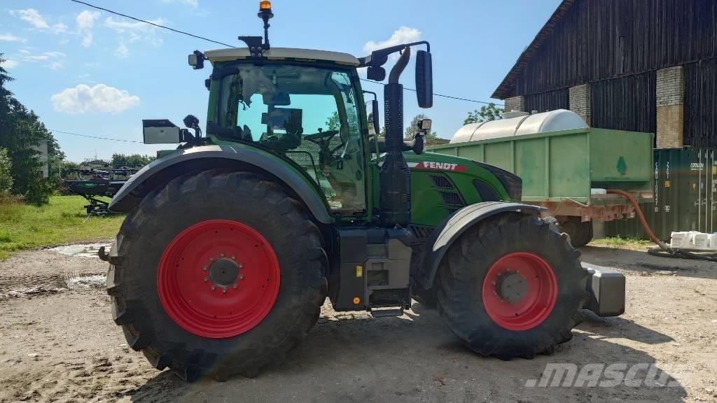 Fendt 724 Profi Plus Traktörler