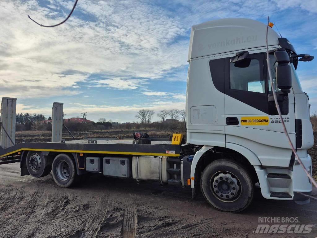 Iveco Stralis 420 Düz Platformlu Oto Çekiciler/vinçli kamyonlar