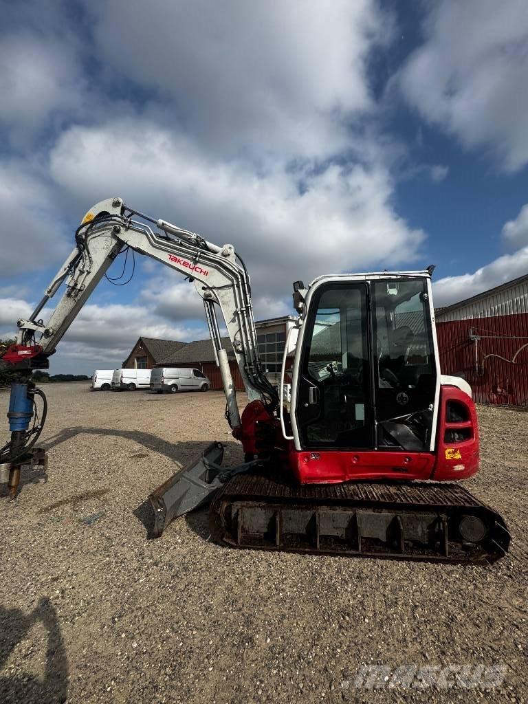 Takeuchi TB 370 Paletli ekskavatörler