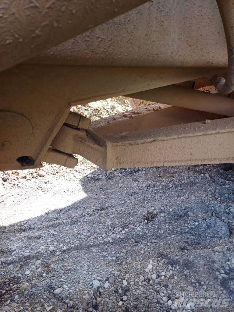 Volvo A30C Belden kirma kaya kamyonu
