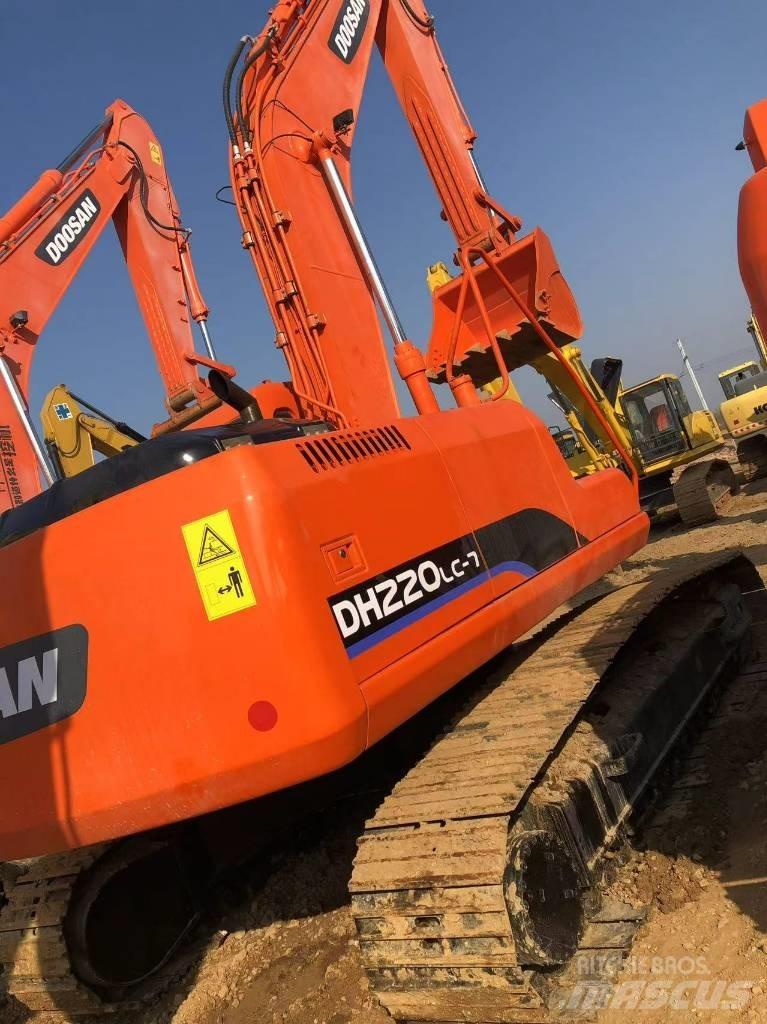Doosan 220-7 Paletli ekskavatörler