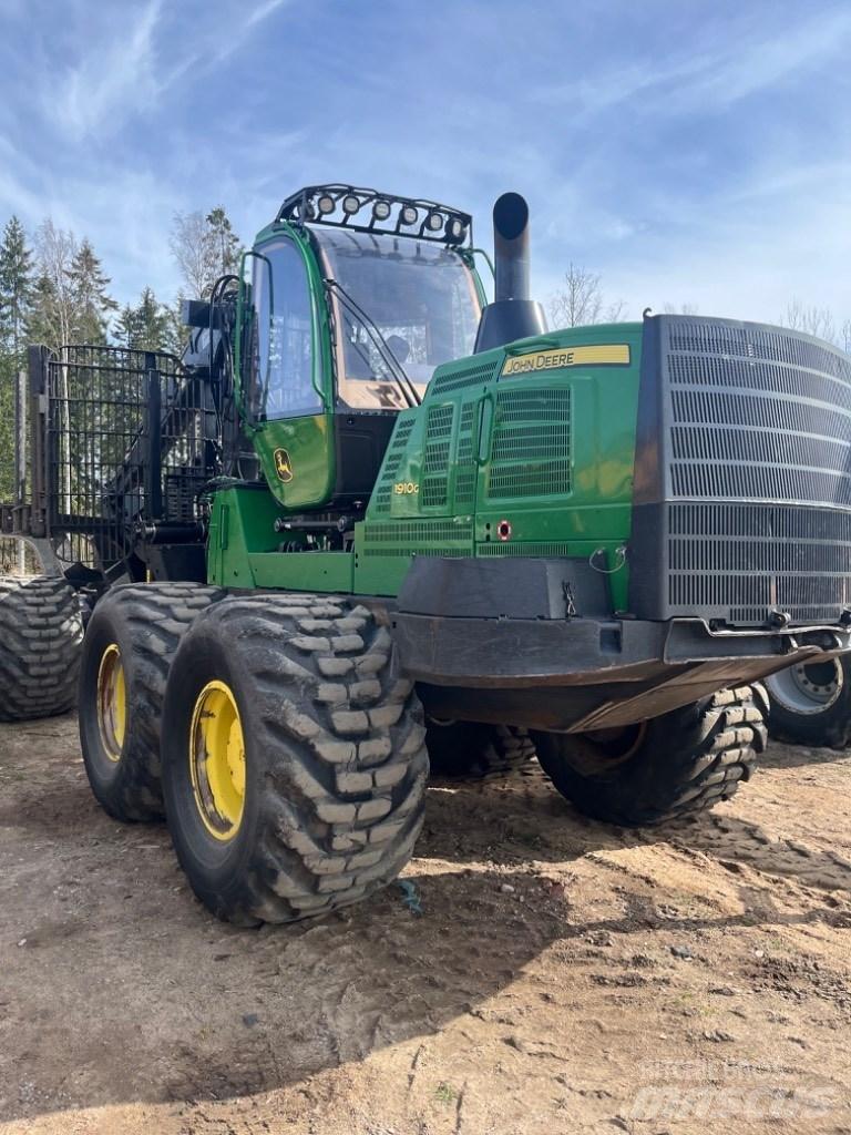 John Deere 1910g Tomruk yükleyici traktörler