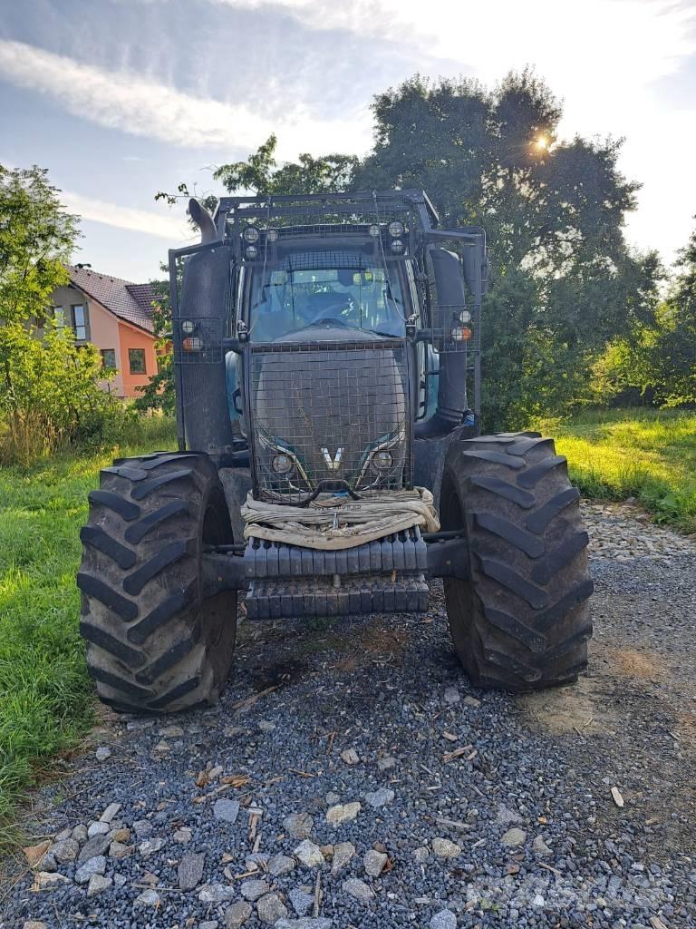 Valtra T 234 Direct Orman traktörleri