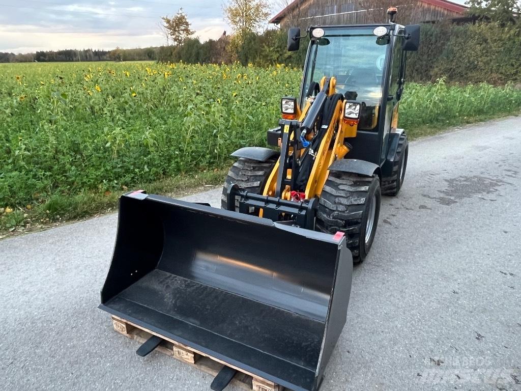 Schäffer 2430 SLT Skid steer loderler