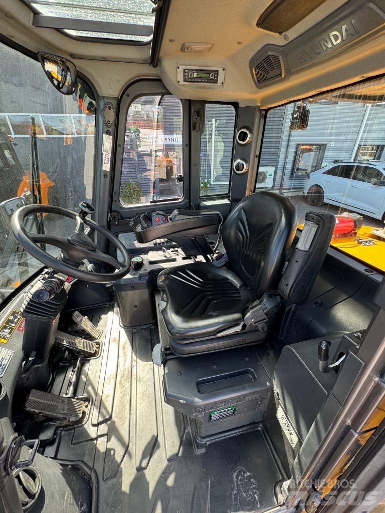 Hyundai 80D-9 Dizel forkliftler