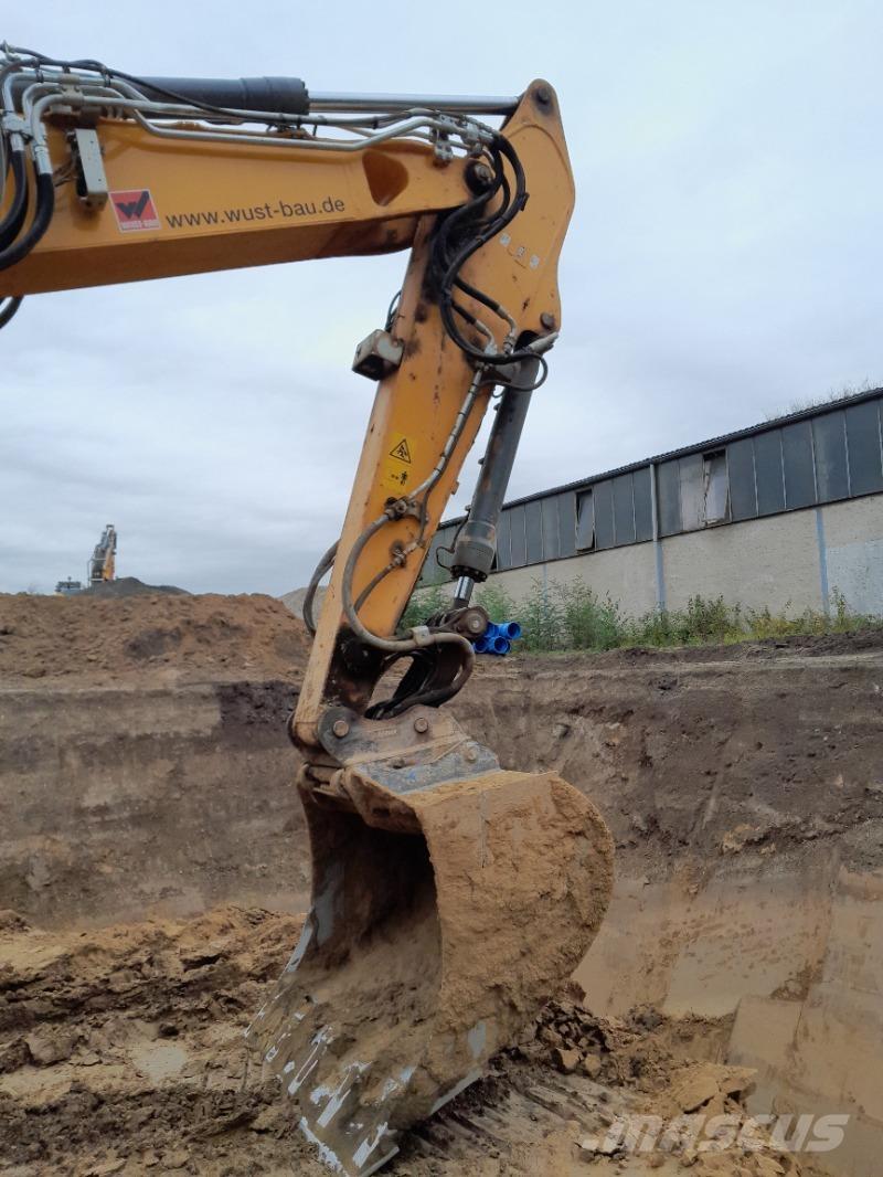 Liebherr R926 Paletli ekskavatörler