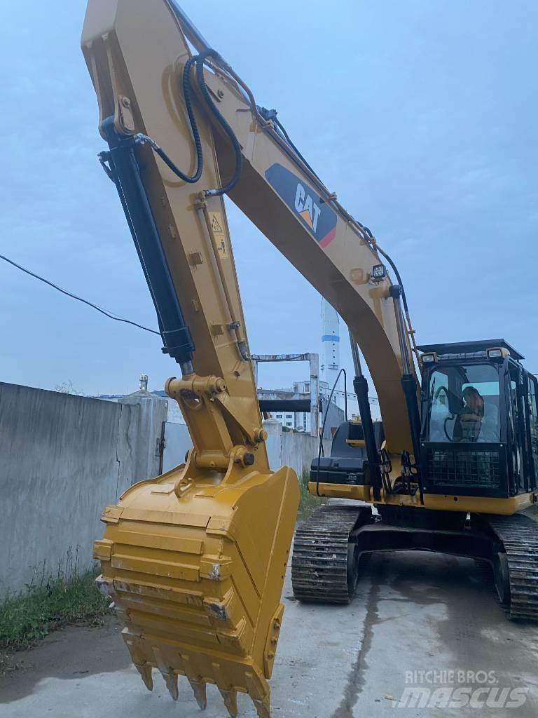 CAT 320 D Paletli ekskavatörler