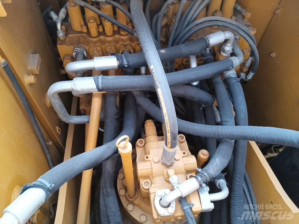 CAT 320D2 Midi ekskavatörler 7 - 12 t