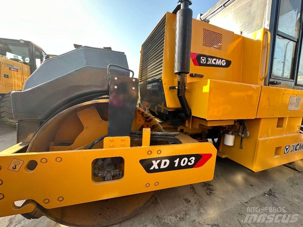 XCMG XD 103 Çift tamburlu silindirler