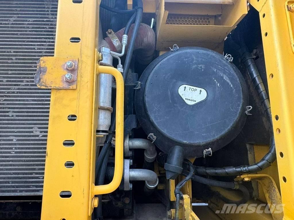 Komatsu PC 400-8 Paletli ekskavatörler