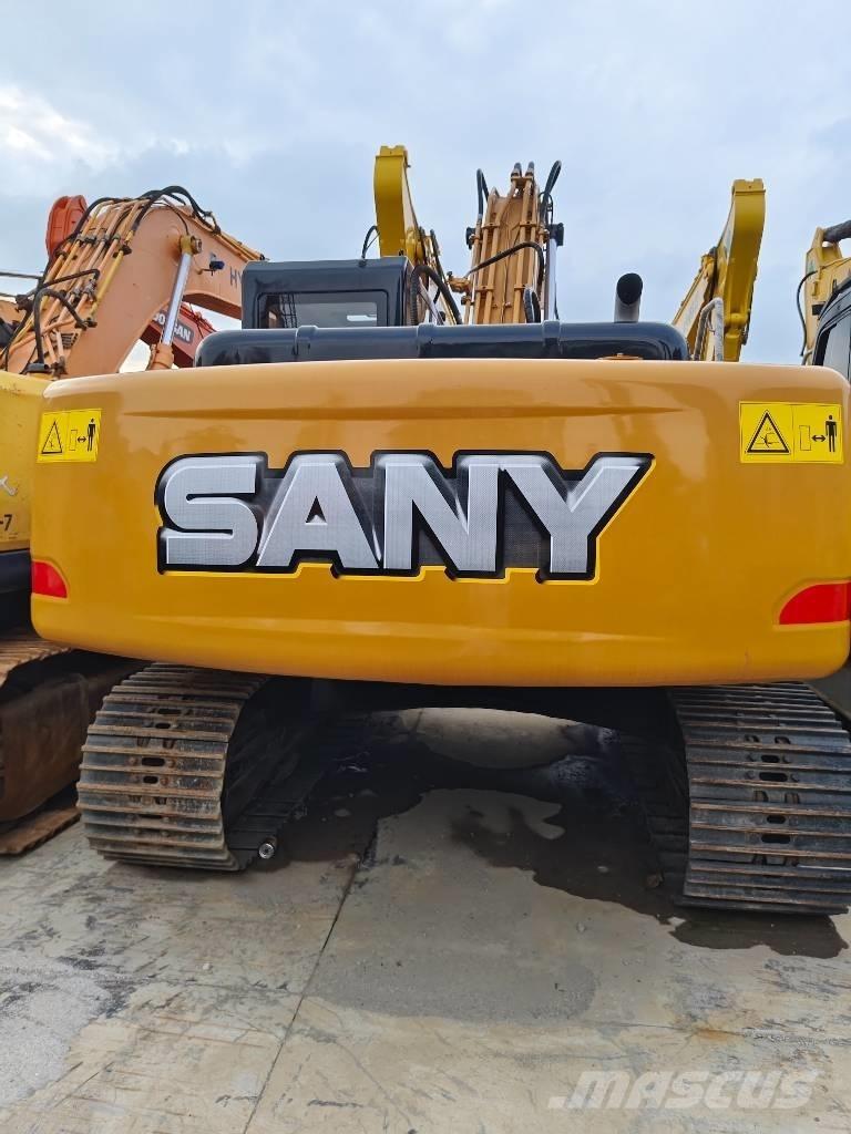 Sany SY 215 C Paletli ekskavatörler