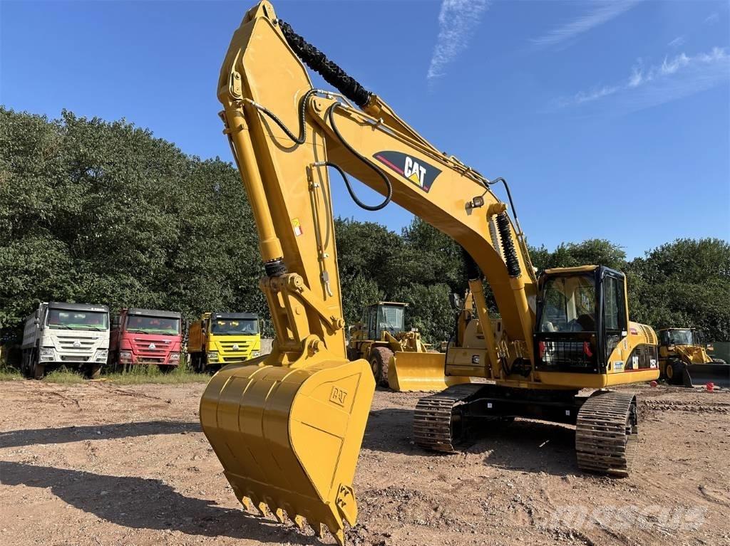 CAT 325 CL Paletli ekskavatörler