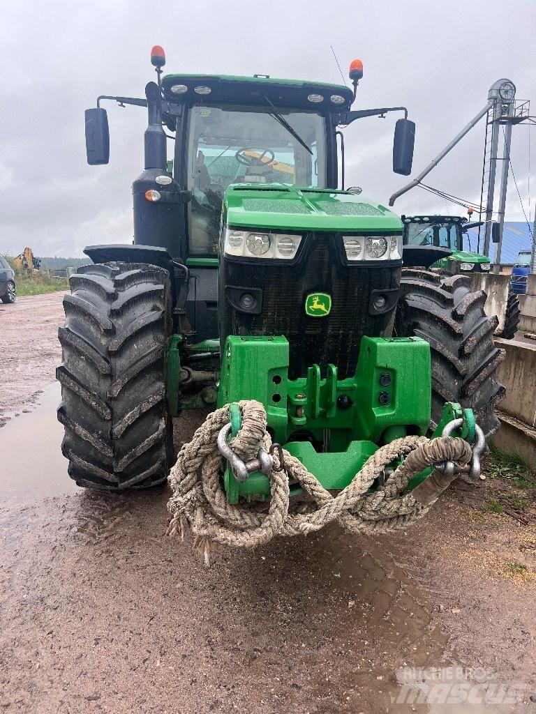 John Deere 8320R Traktörler