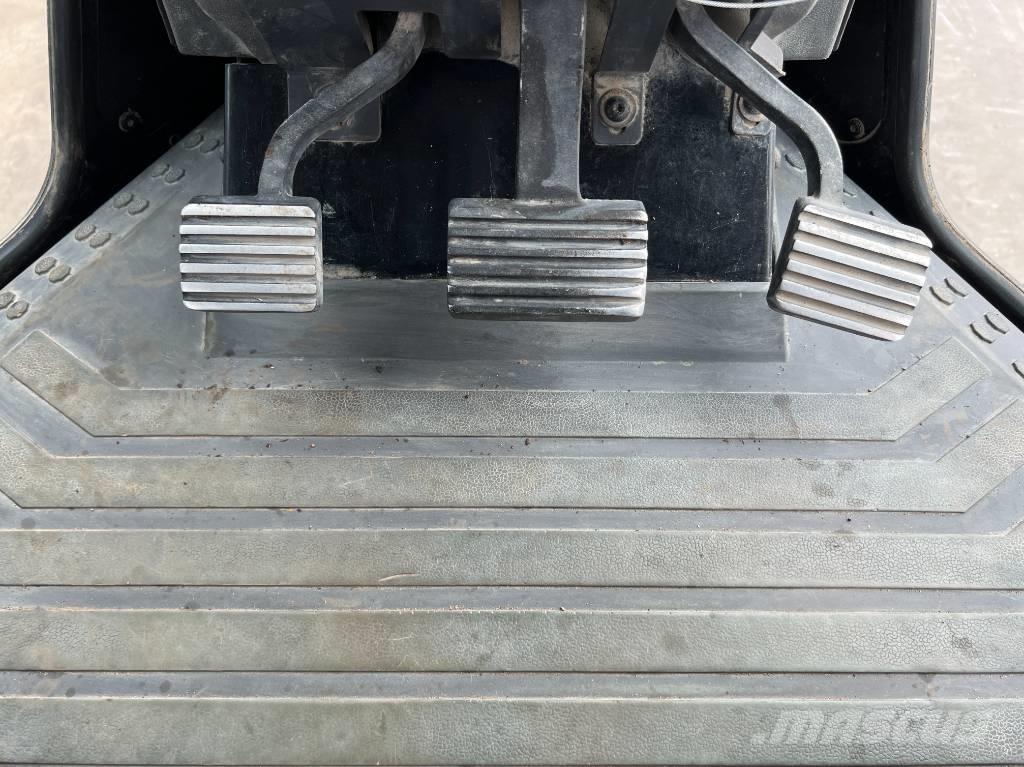 CAT 140M2 AWD Greyderler