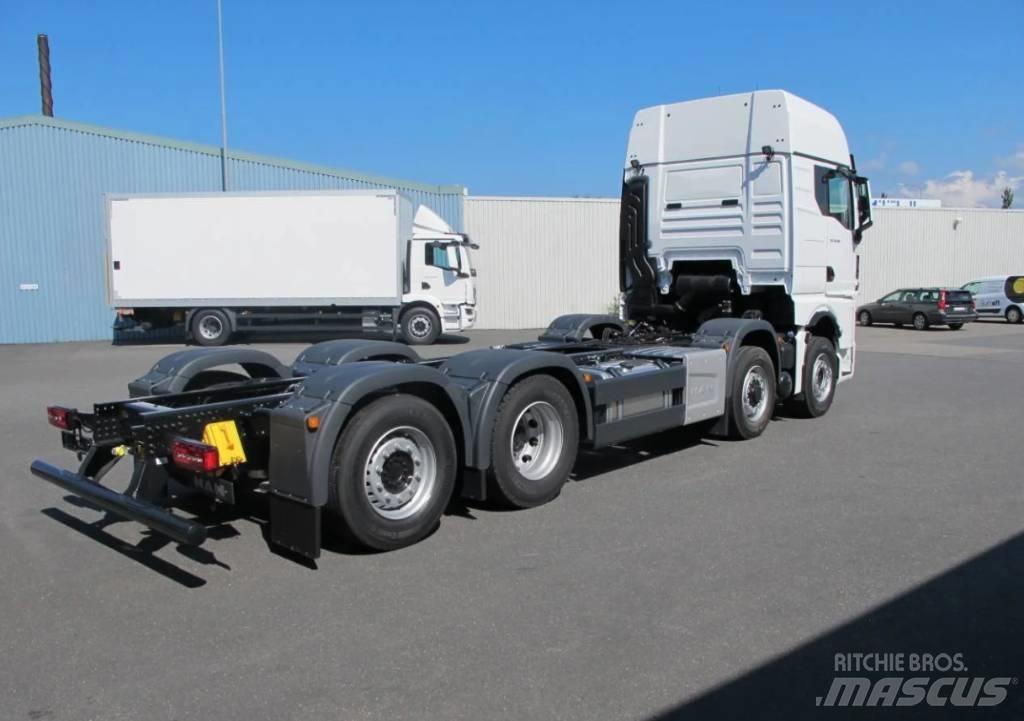 MAN TGX / TGS chassi Araç üzeri vinçler