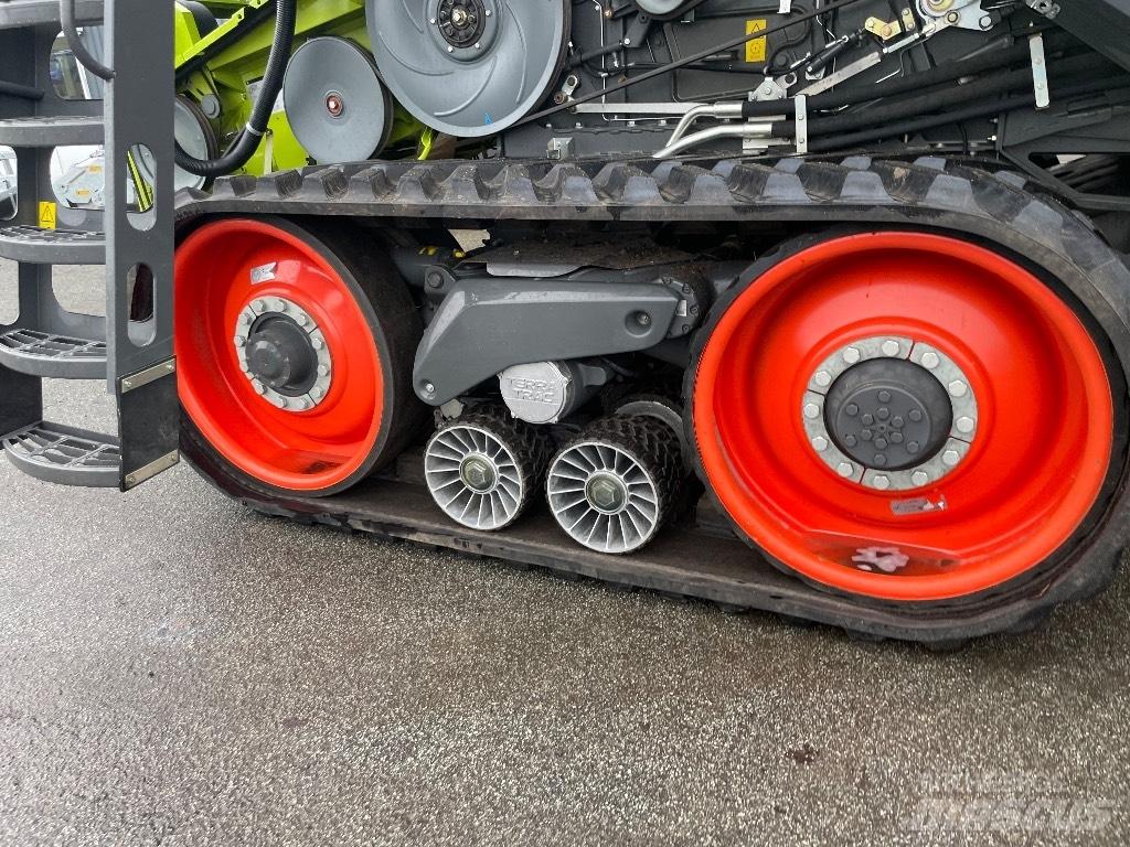 CLAAS Lexion 6900 TT Biçerdöverler
