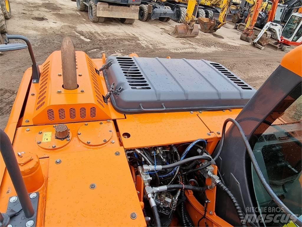 Doosan DX 140 LC-3 Paletli ekskavatörler