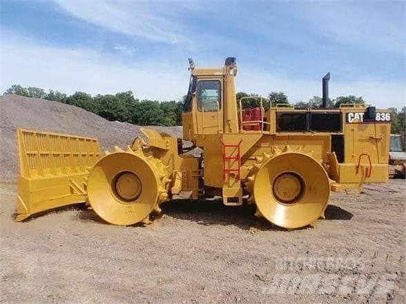 CAT 836C Atik eziciler
