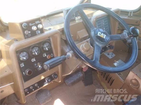 CAT 836C Atik eziciler