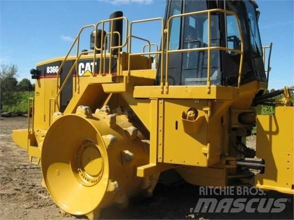 CAT 836G Atik eziciler