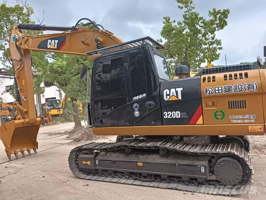 CAT 320 D2 Paletli ekskavatörler