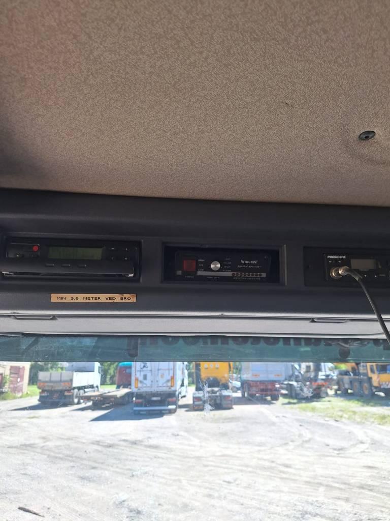 Scania P 3210 Yükleme vinçleri