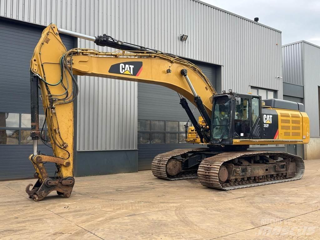 CAT 352F Paletli ekskavatörler