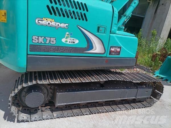 Kobelco SK 75 Paletli ekskavatörler