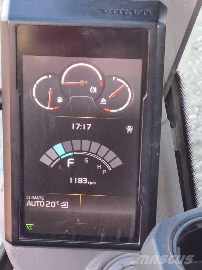 Volvo ECR235EL Paletli ekskavatörler