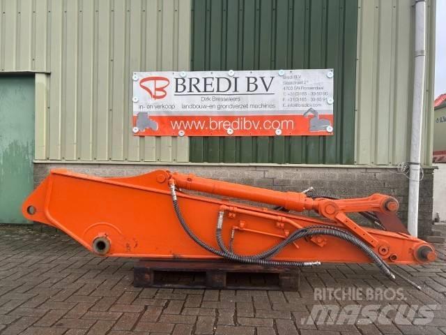 Hitachi ZX 135 Paletli ekskavatörler