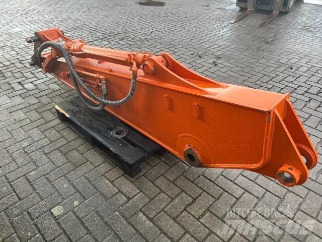 Hitachi ZX 135 Paletli ekskavatörler