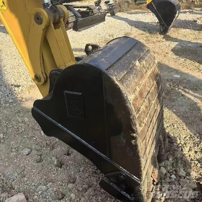 CAT 307 Paletli ekskavatörler