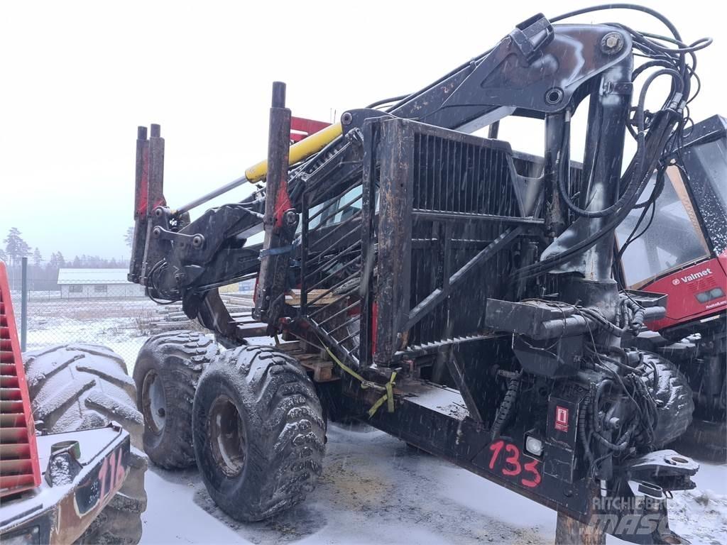 Valmet 890.3 Tomruk yükleyici traktörler