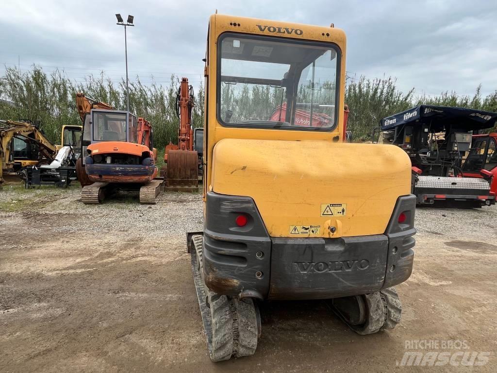 Volvo EC 25 Mini ekskavatörler, 7 tona dek