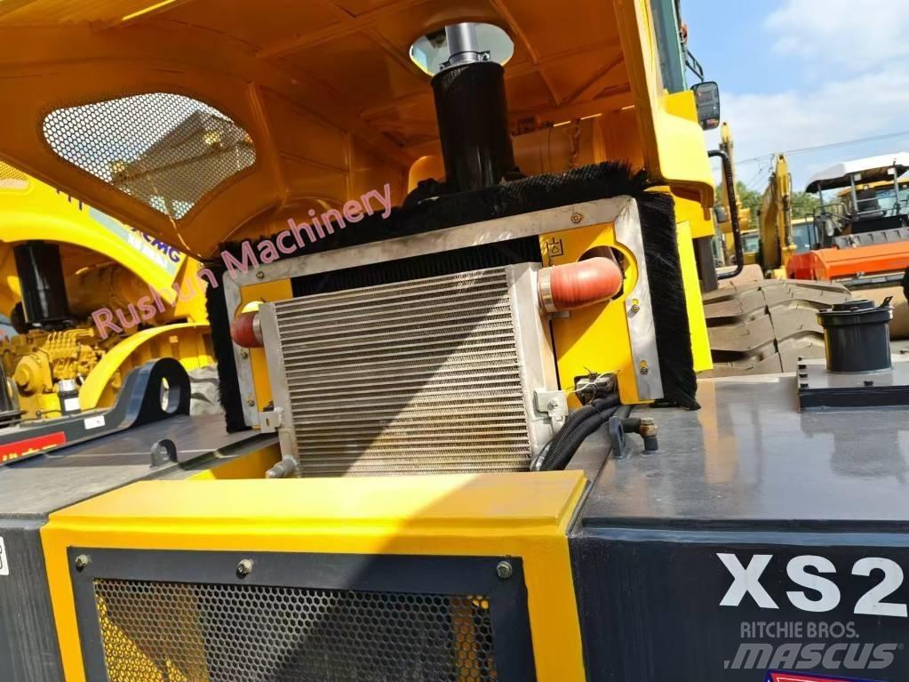 XCMG XS 263 J Tek tamburlu silindirler