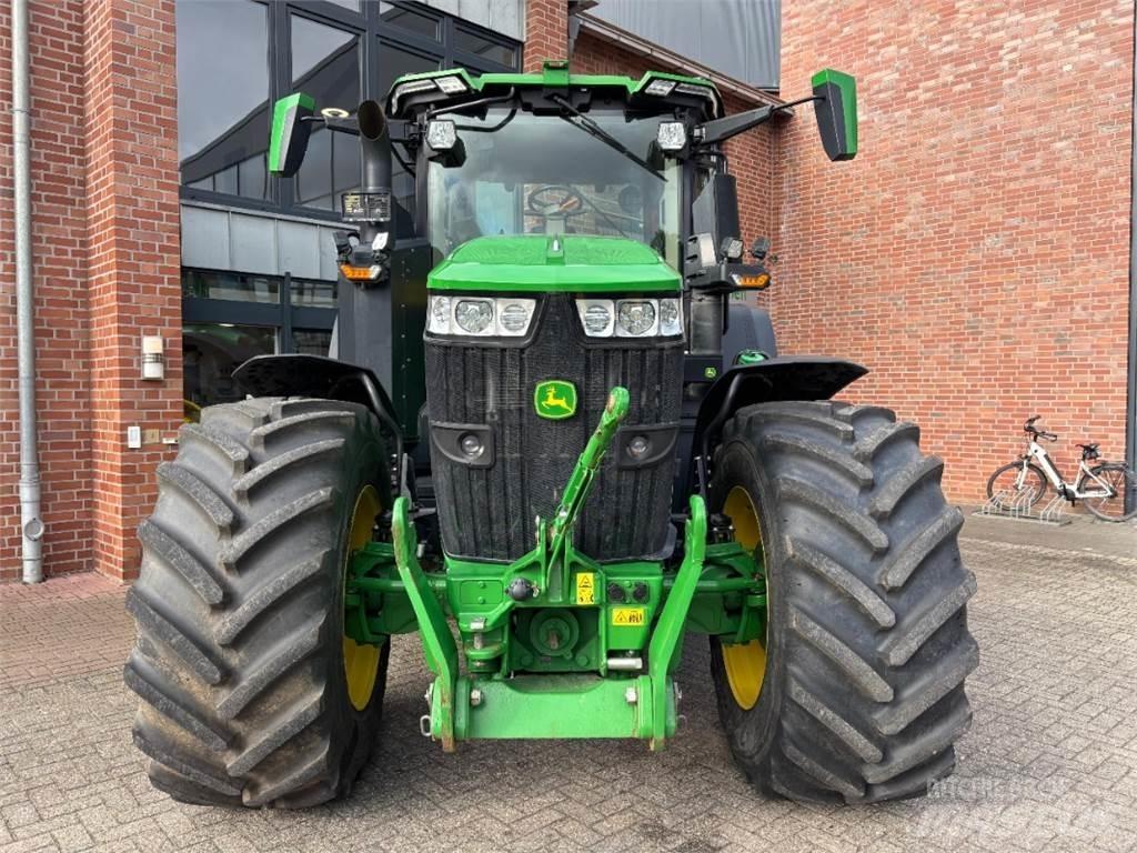John Deere 7R330 Traktörler