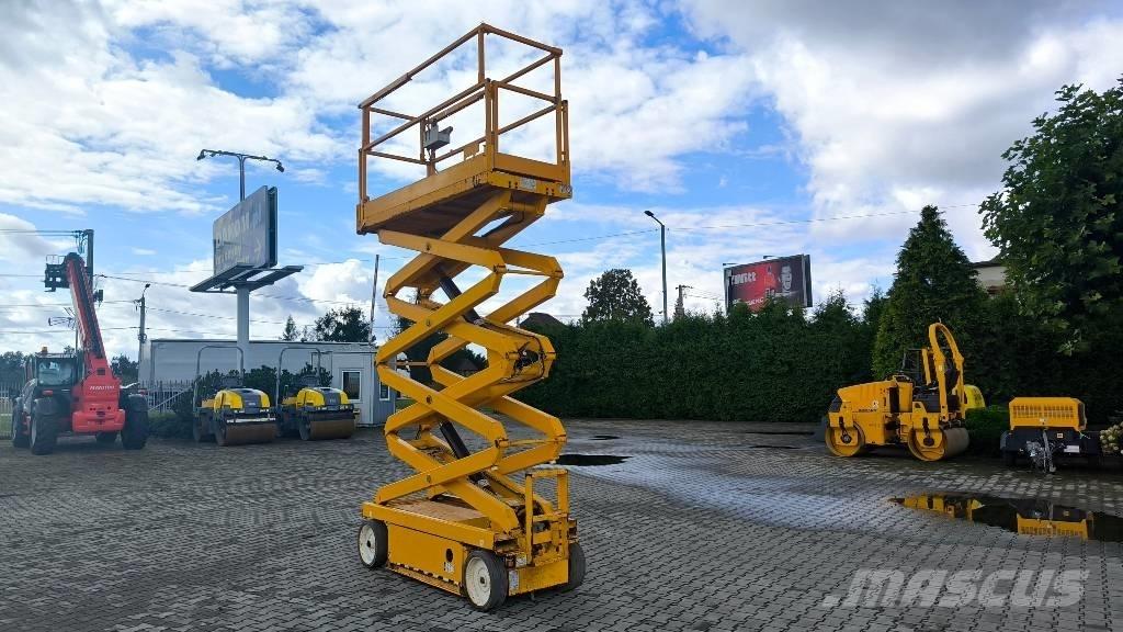 SkyJack SJ III 3226 Makasli platformlar