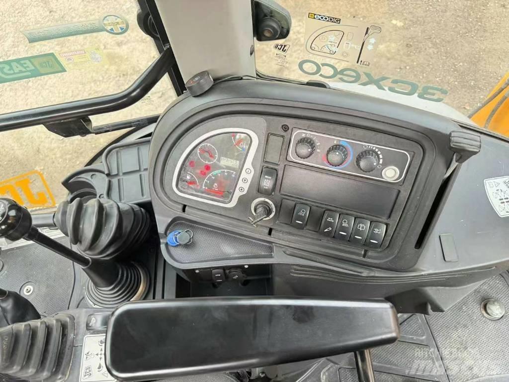 JCB 3 CX Lastik tekerli ekskavatörler