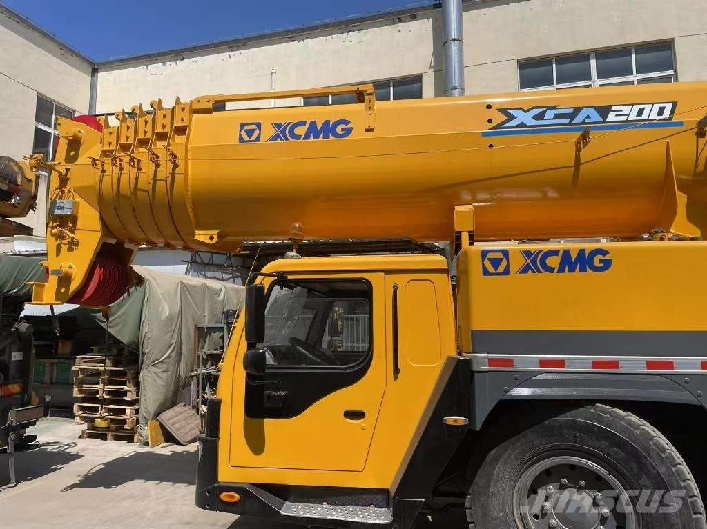 XCMG QY200K Arazi Tipi Vinçler (RT)