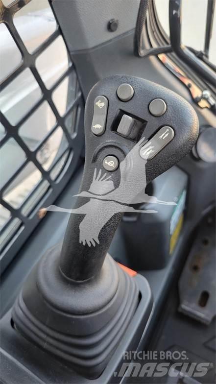 Bobcat T76 Skid steer loderler