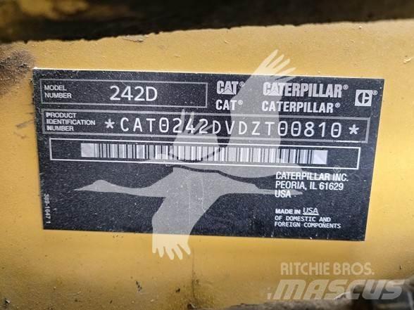 CAT 242D Skid steer loderler