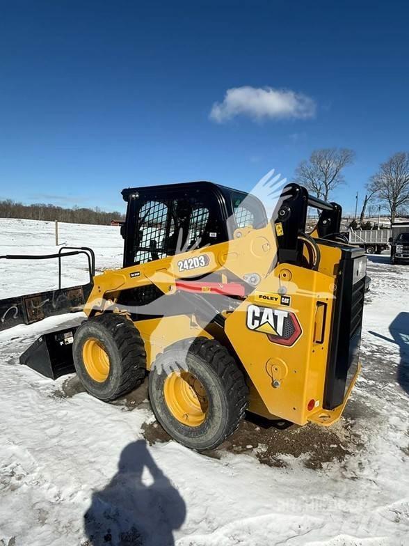 CAT 242D3 Skid steer loderler