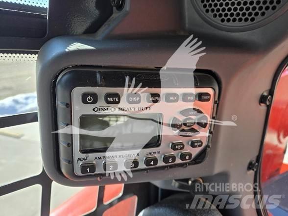 Kubota SSV75 Skid steer loderler