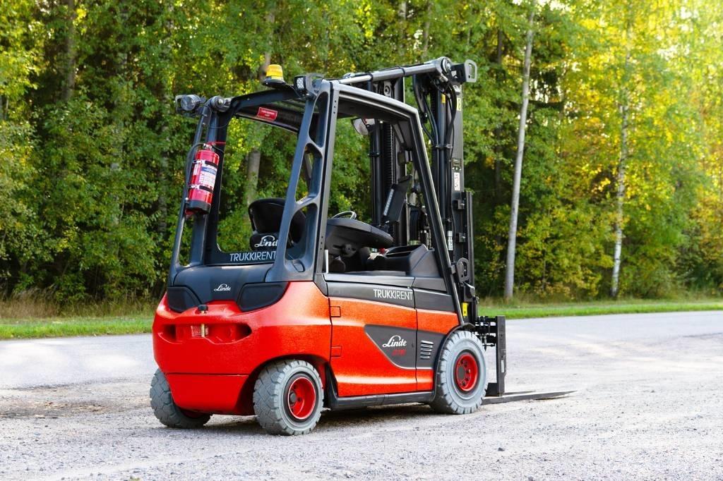 Linde E30-01 Elektrikli forkliftler