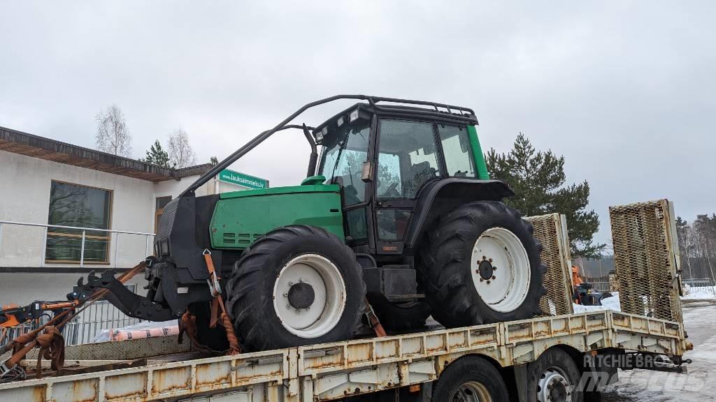 Valtra Loader Tarimsal teleskopik yükleyiciler