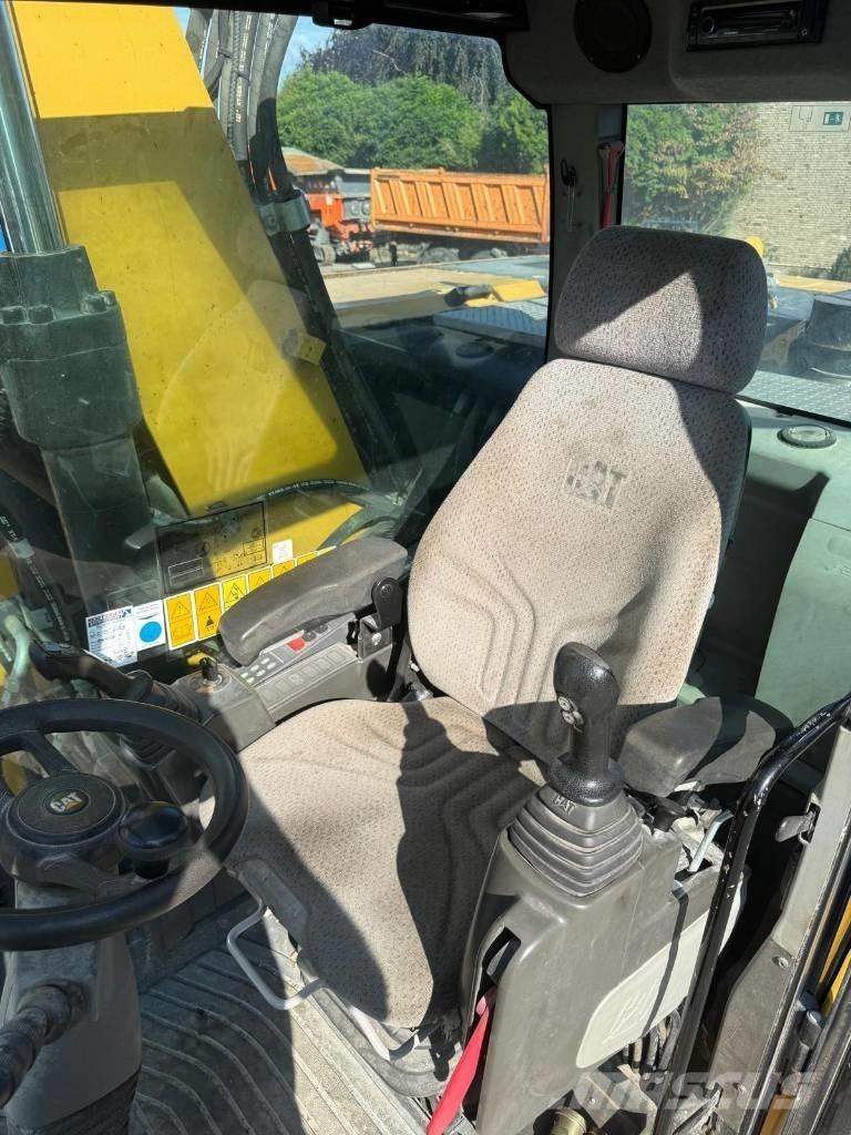 CAT M 316F Lastik tekerli ekskavatörler