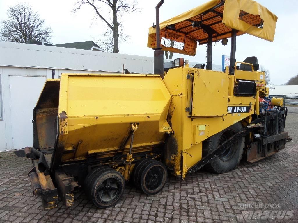 CAT AP 600 Asfalt sericiler