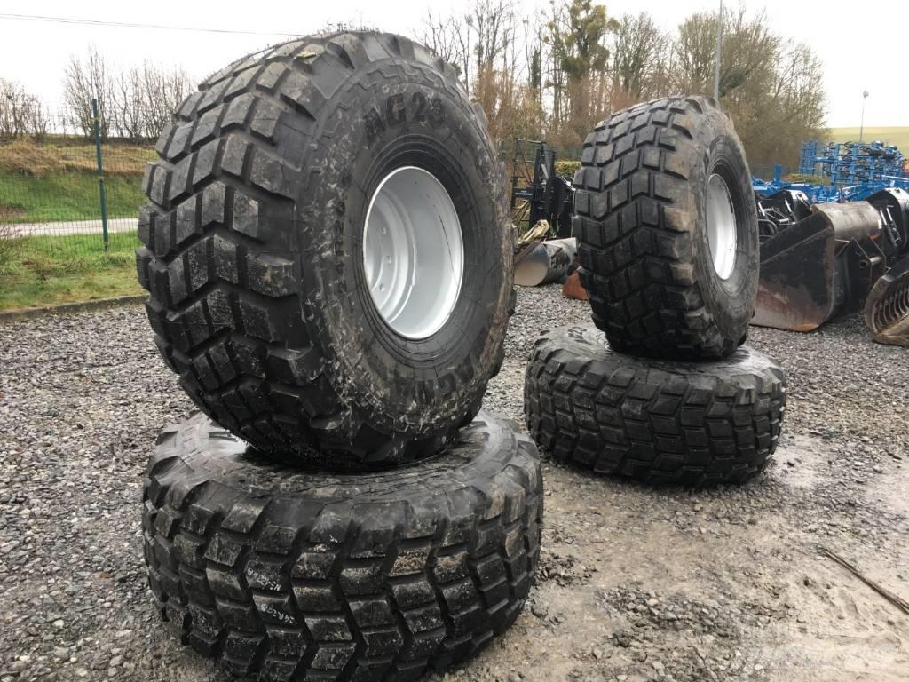  MAGNA TYRES 24R20.5 Tekerlekler