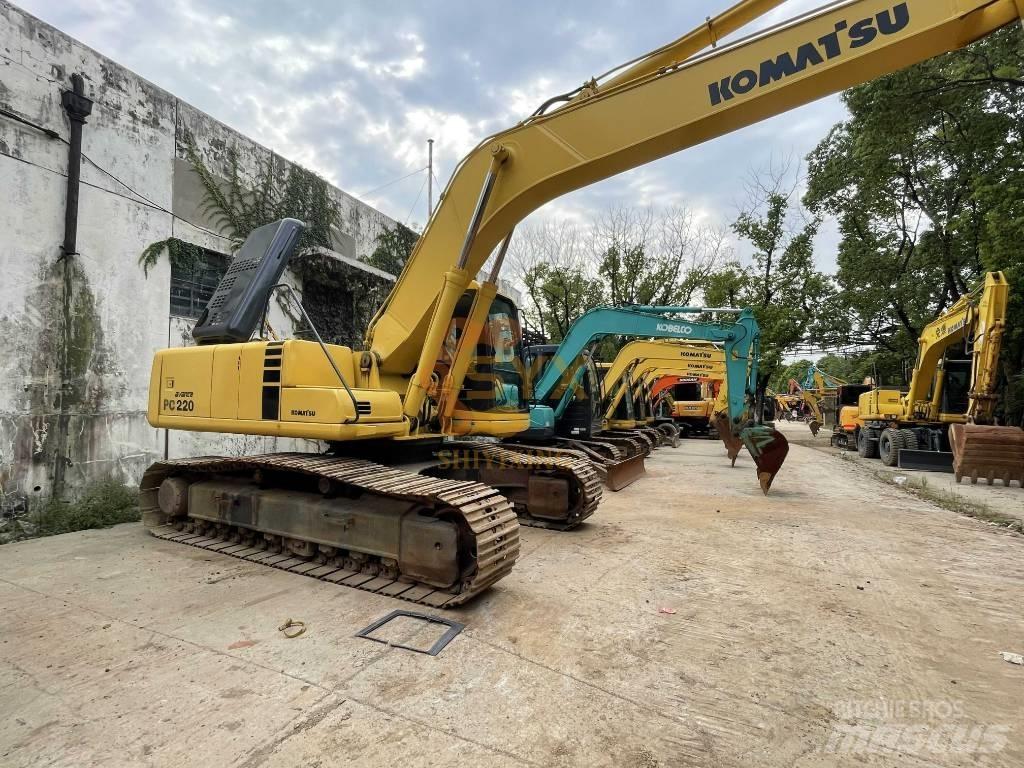 Komatsu PC 220 Paletli ekskavatörler