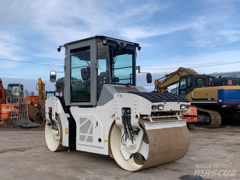 CAT CB 7 Çift tamburlu silindirler